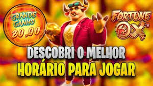 touro joga peão de rodeio